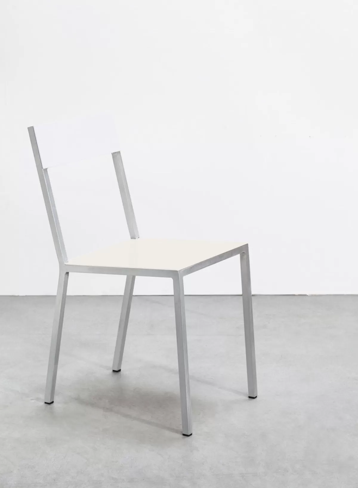 SUSAN BIJL Alu Chair, Ivory Seat, White Back< Meubels