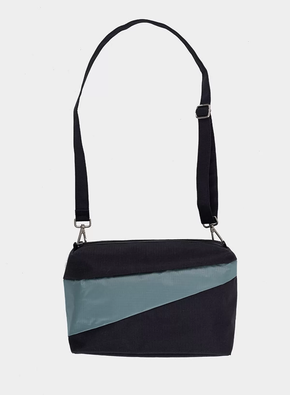 SUSAN BIJL Black & Grey MEDIUM< The New Bum Bag