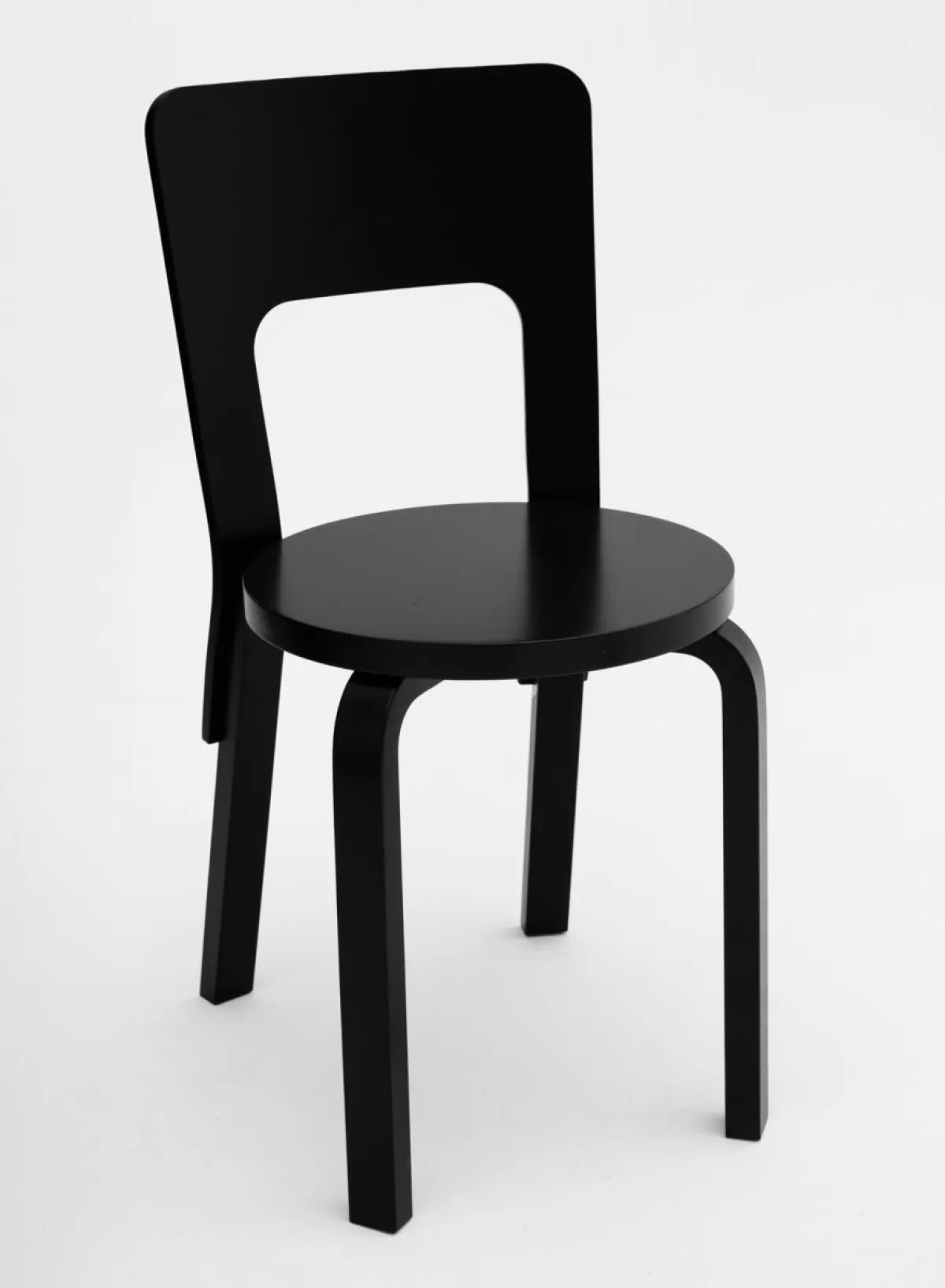 SUSAN BIJL Chair 66, Legs Black, Seat Black< Meubels