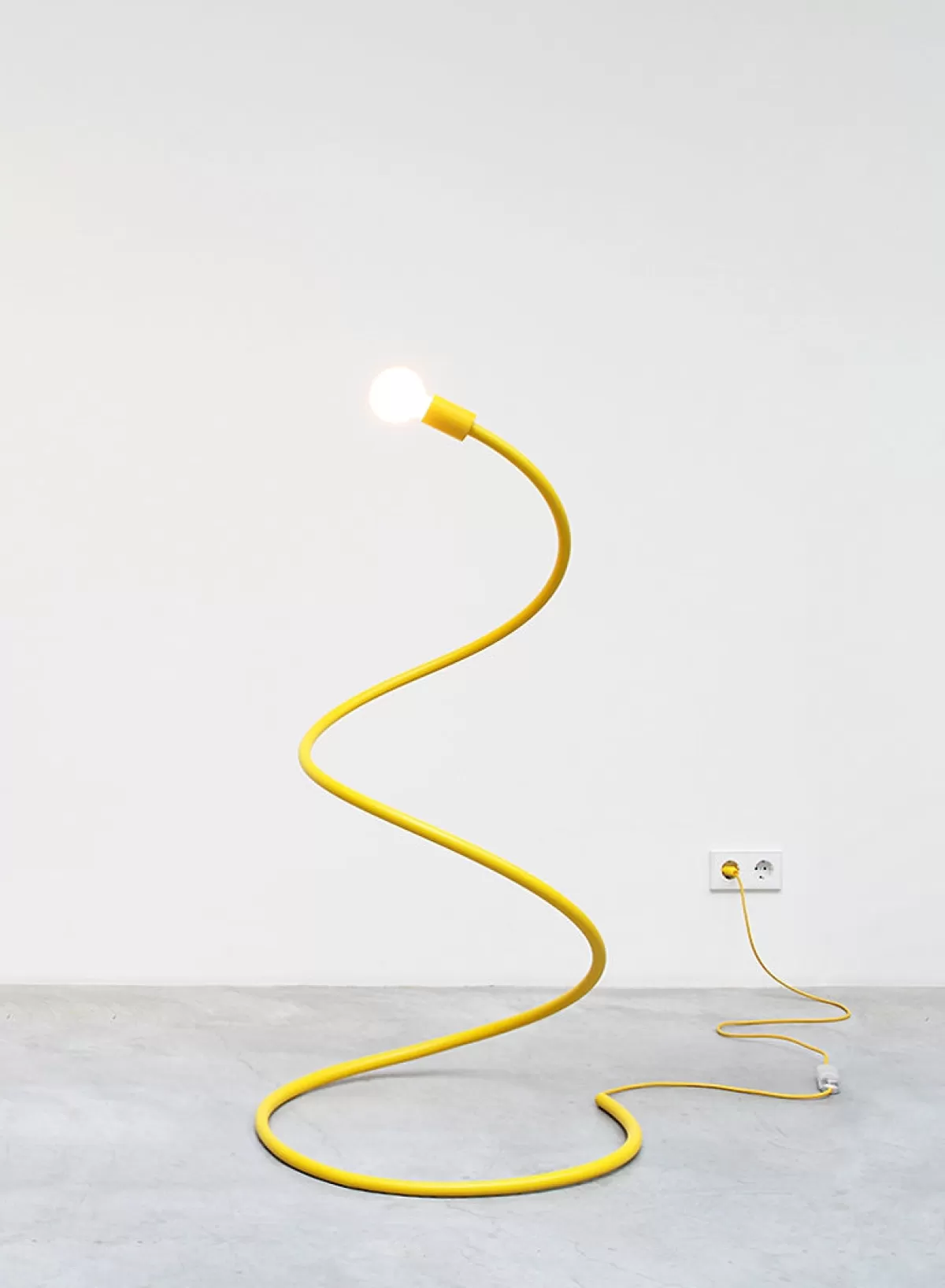 SUSAN BIJL Loopy Lamp, MEDIUM< Verlichting