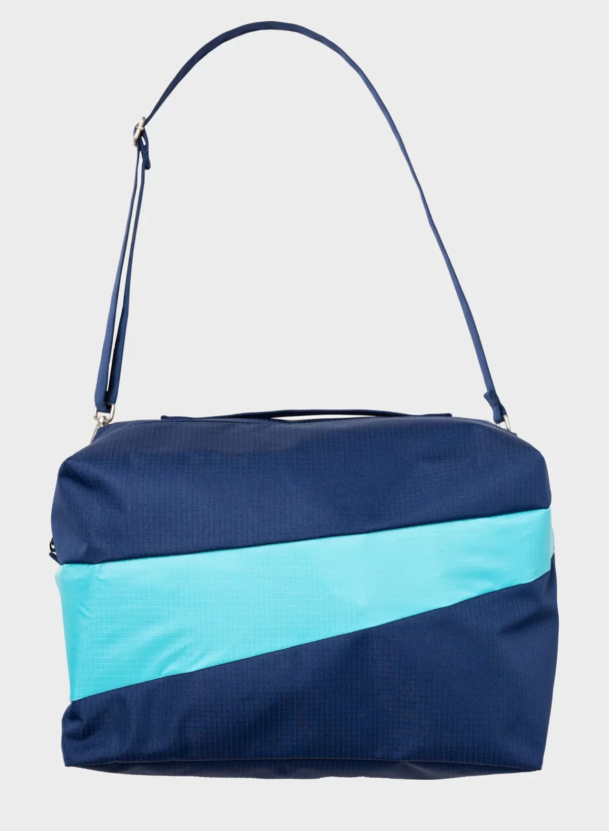 SUSAN BIJL Navy & Drive< The New 24/7 Bag