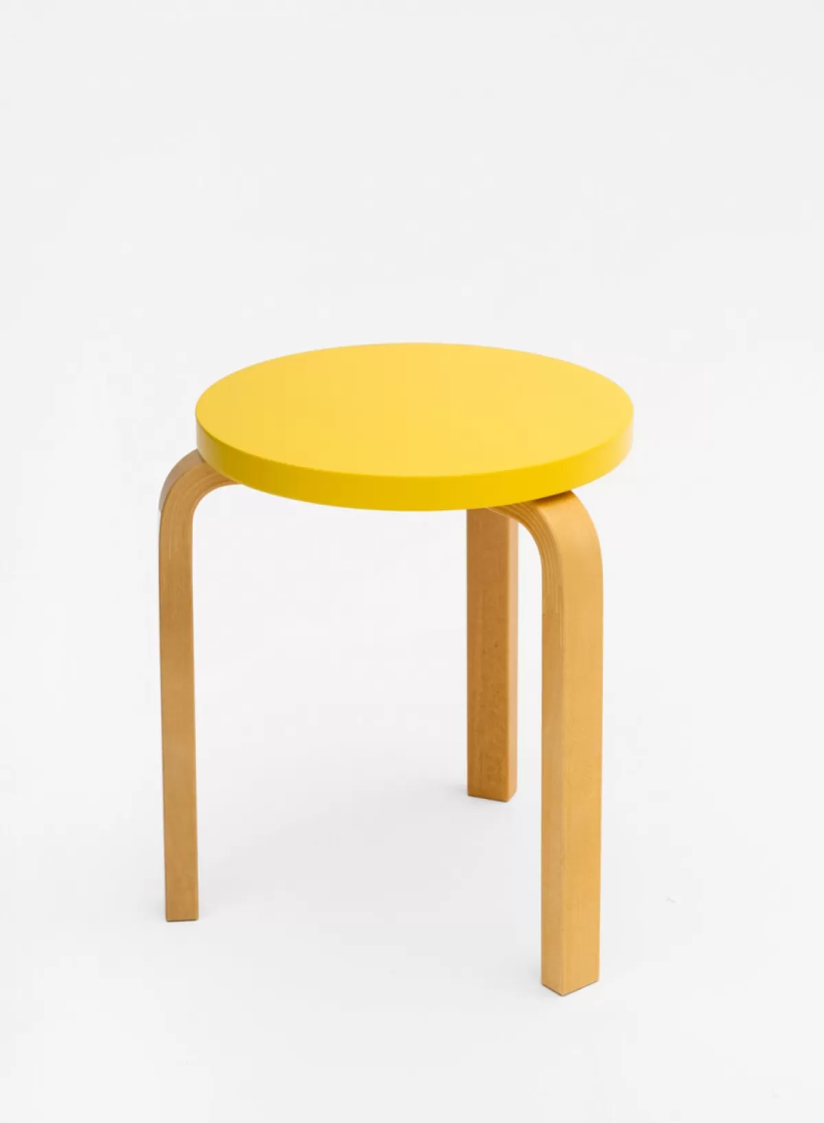 SUSAN BIJL Stool 60, Legs Honey, Seat Yellow< Meubels